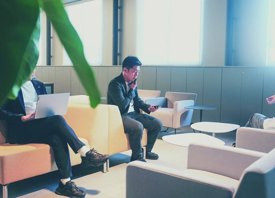 写真：社内の様子